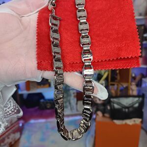 Salvatore Ferragamo Silver Logo Large Chain Necklace W/Dustbag